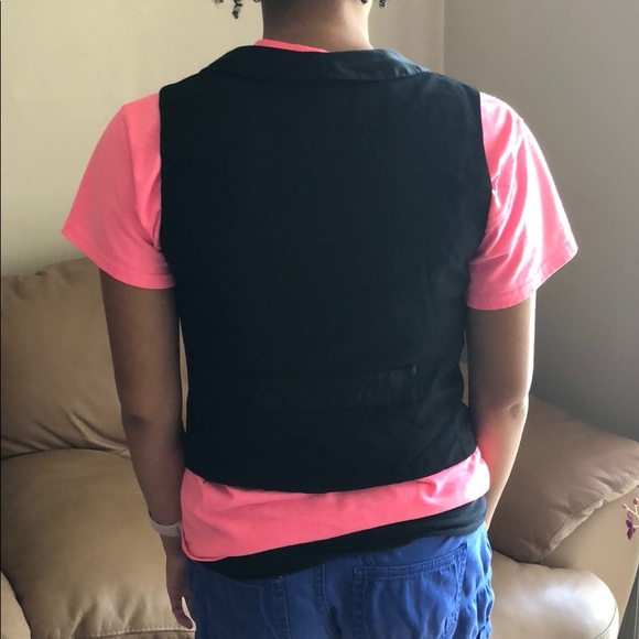 Old Navy black vest NWOT (New without tags) - Picture 3 of 7